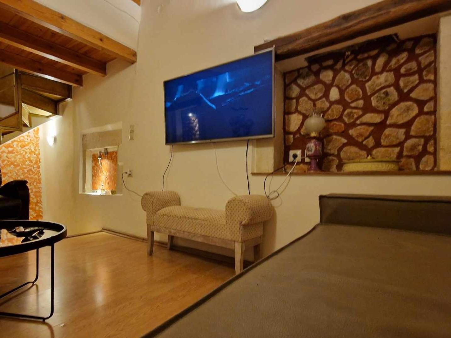 Traditional 3 Story Townhouse ,batta Hanem Holiday home *
