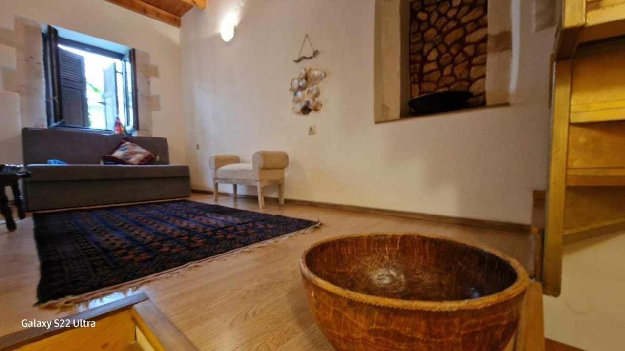 Traditional 3 Story Townhouse ,batta Hanem